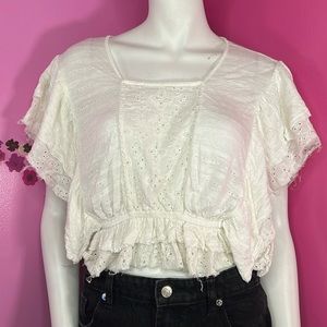 Orient Craft cropped peasant shirt size medium